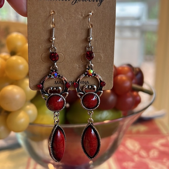 New Brown stoned hanging earrings - Picture 4 of 4